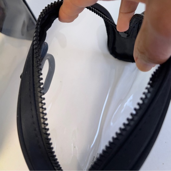 CABOODLES 2 Makeup Clear Cases - Picture 5 of 9